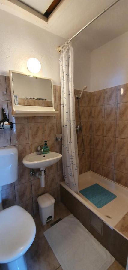 Apartments - 3 A Beautiful Apartment With A Sea View Hvar Town Extérieur photo